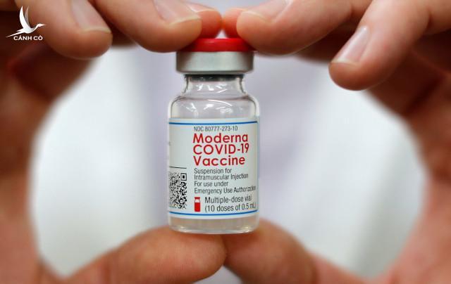 Vaccine Moderna chứng minh có hiệu quả cao chống COVID-19