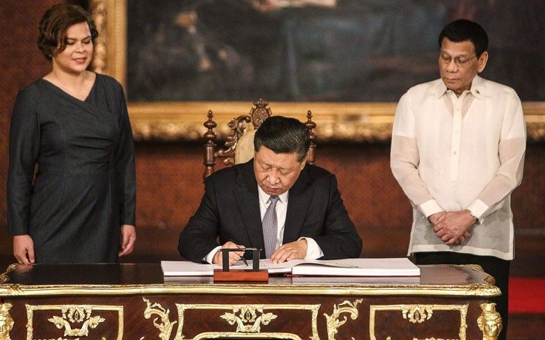 Cách ứng xử của Philippin và Việt Nam trong cuộc chơi với Trung Quốc