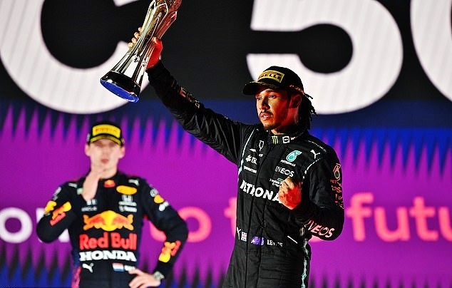 Chặng đua F1 GP Abu Dhabi: Hồi kết nào cho cuộc đua vô địch Hamilton - Verstappen?
