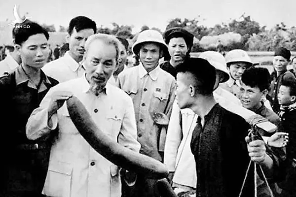 Chủ tịch Hồ Chí Minh với quan điểm trọng dụng nhân tài