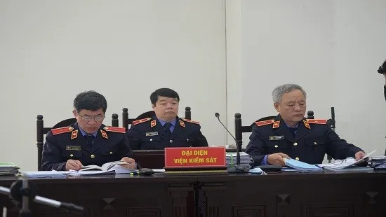 Chủ toạ bác lý do xin hoãn phiên toà của cựu Bộ trưởng Nguyễn Bắc Son