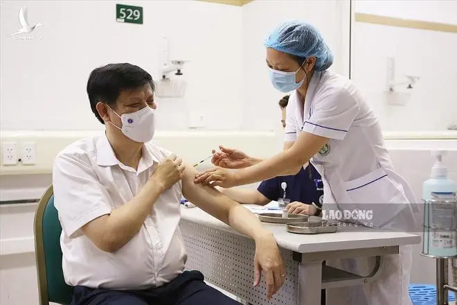 Chuyên gia Quốc tế vẫn tin tưởng năng lực của vaccine AstraZeneca sau sự cố tại Việt Nam