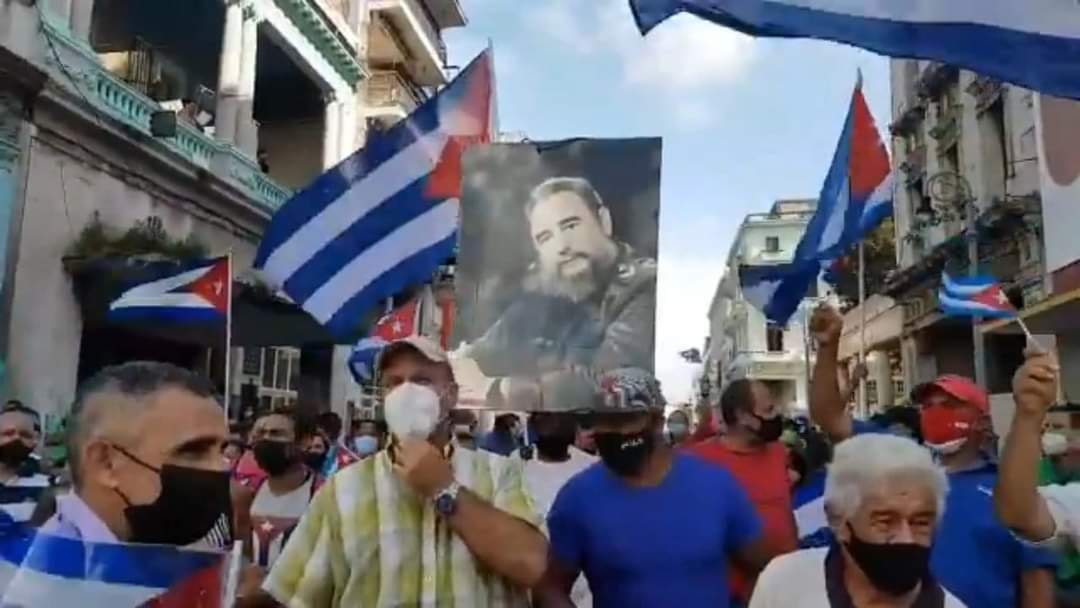 Người dân Cuba xuống đường ủng hộ Chính phủ