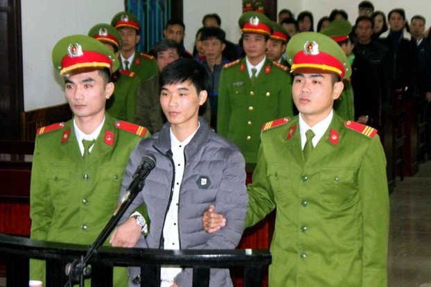 Nguyễn Văn Hóa: Sau trò tuyệt thực là tố bị dọa cắt gân chân ở trong tù