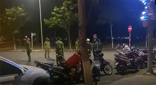 Hai chiến sĩ Công an hy sinh khi  ngăn chặn nhóm thanh niên đua xe, cướp giật