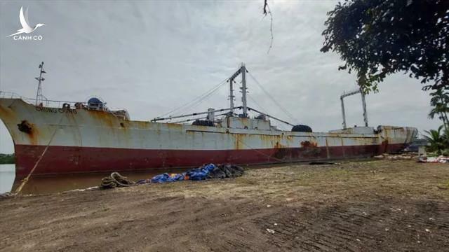 Phát hiện tàu biển nhập lậu từ nước ngoài về Việt Nam để phá dỡ lấy sắt vụn