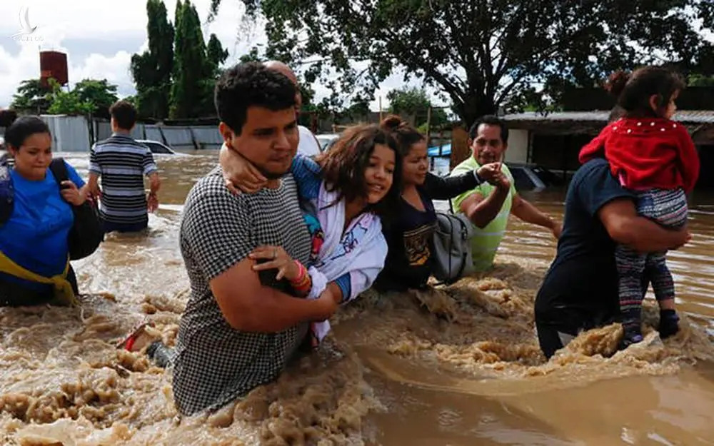 Siêu bão Eta càn quét tan hoang các nước Trung Mỹ khiến hơn 400 người chết và mất tích
