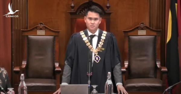 Thị trưởng gốc Việt trẻ nhất khi mới 22 tuổi