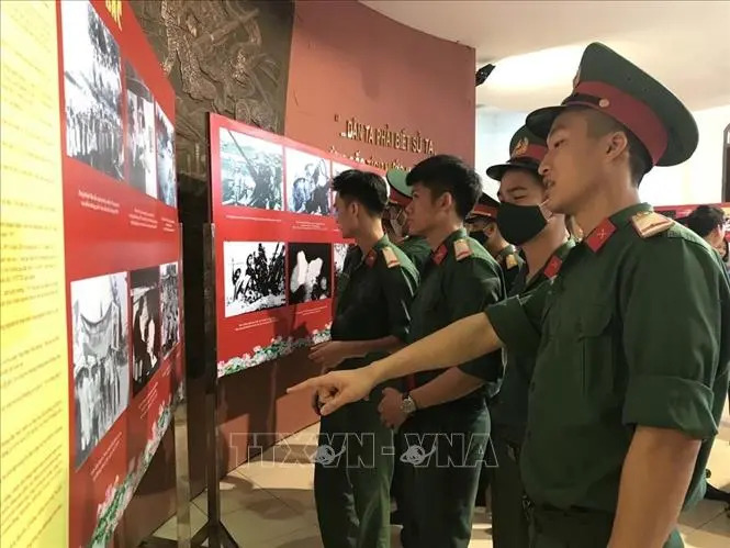 Triển lãm chuyên đề 'Chủ tịch Hồ Chí Minh sống mãi trong sự nghiệp của chúng ta'