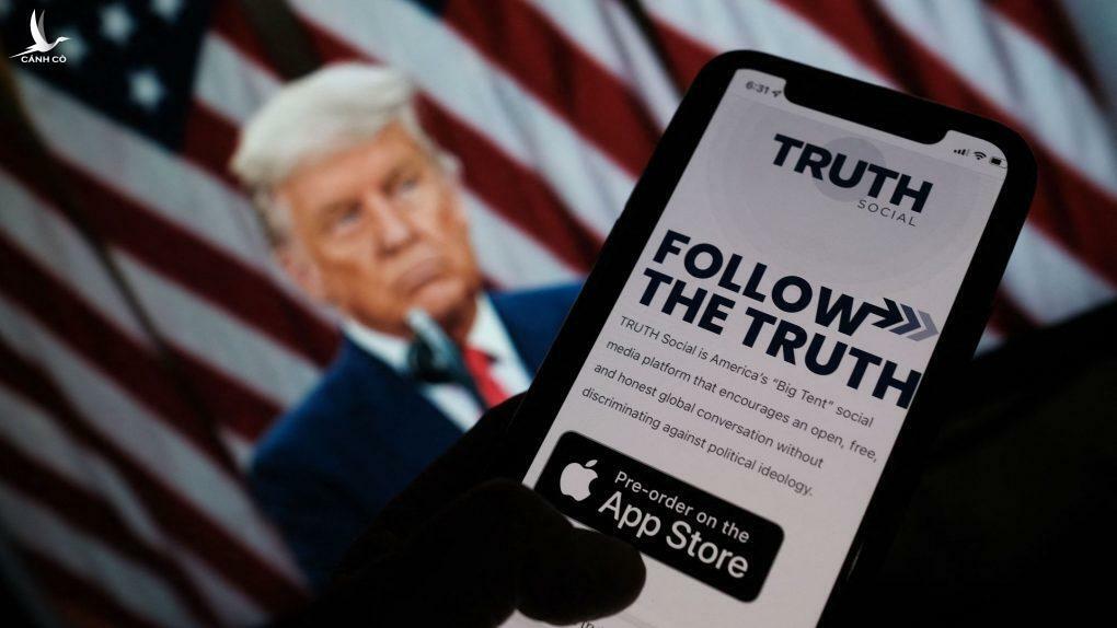 Trump ra mắt mạng xã hội ‘Sự thật’, tuyên chiến với các gã khổng lồ công nghệ