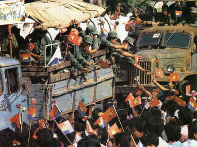 Việt Nam có sai lầm khi tiến quân vào Campuchia hay không? (Kỳ 1)