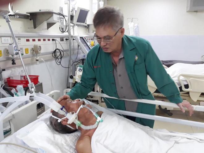 Anh hùng phi công huyền thoại Nguyễn Văn Bảy nhập viện cấp cứu