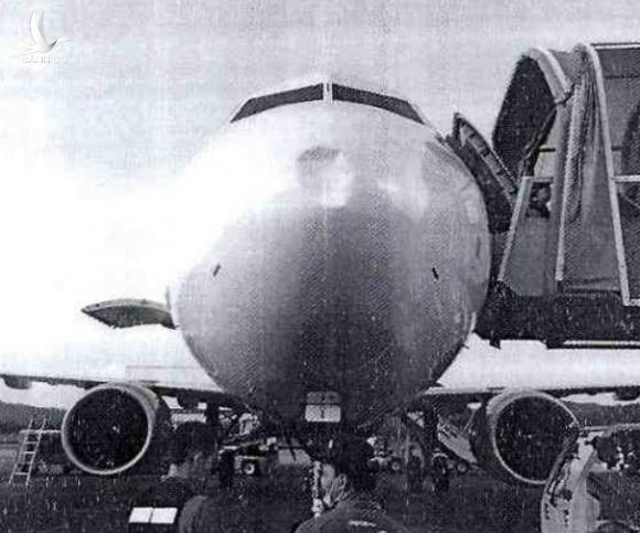 Bộ GTVT không biết vì sao máy bay liên tục móp, rách mũi