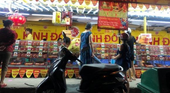 Chiêu trò bán bánh trung thu ‘đại hạ giá’ ở Sài Gòn