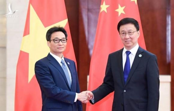 Chuyện lãnh đạo Việt Nam đứng trên đất Trung Quốc tuyên bố chủ quyền