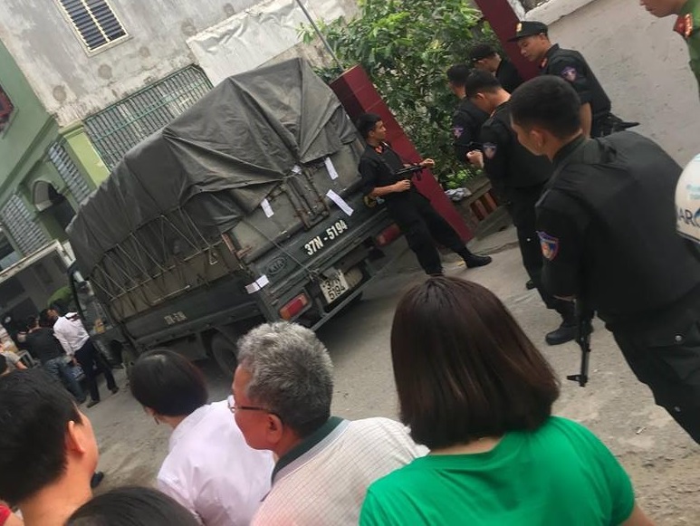 Hà Tĩnh: Hàng trăm cảnh sát mang súng vây bắt ổ nhóm, thu giữ gần 700 kg ma túy