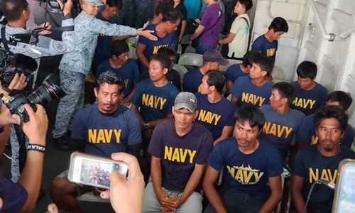 Hải quân Philippines: Tàu Việt Nam cứu ngư dân bị đâm chìm ở Biển Đông