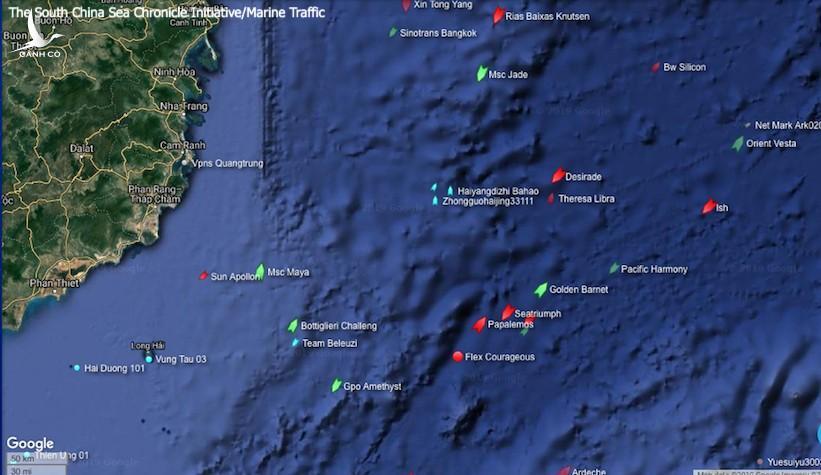Trung Quốc điều tàu áp sát bờ biển Phan Rang và giàn khoan Việt Nam