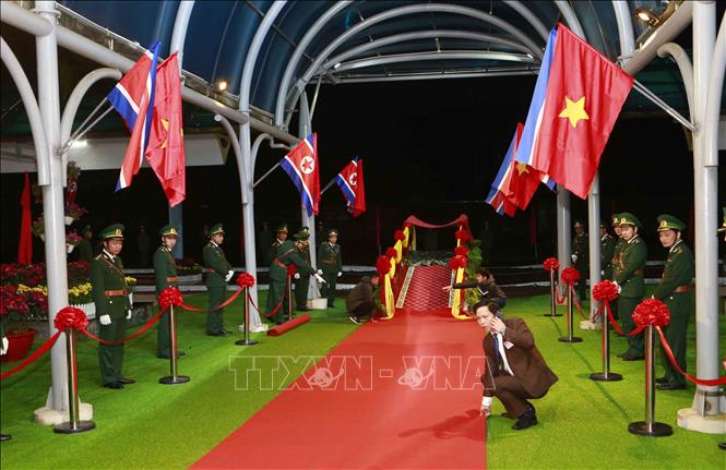 Hội nghị thượng đỉnh Mỹ-Triều Tiên lần 2: Đồng Đăng trắng đêm chờ đón Nhà lãnh đạo Kim Jong-un