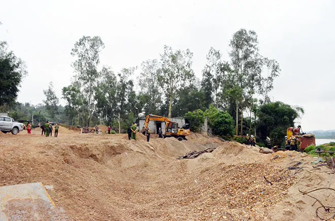 Lợi dụng dịch COVID-19 khai thác cát sỏi trái phép trên sông Lam