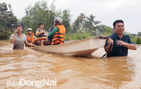 Mưa lớn làm ngập hàng trăm ngôi nhà ở Đồng Nai
