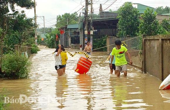Mưa lớn làm ngập hàng trăm ngôi nhà ở Đồng Nai