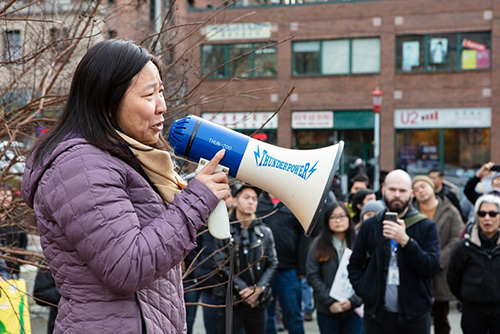 Mỹ: Người Việt ở Seattle biểu tình phản đối lệnh trục xuất của Trump