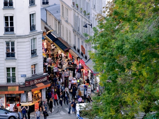 Những hình ảnh thực tế khiến bạn “vỡ mộng” về Paris (Pháp)