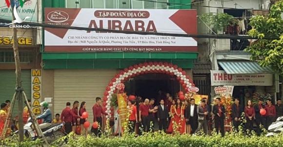 Phạt Alibaba 15 triệu đồng, buộc tháo dỡ bảng hiệu tại Biên Hòa