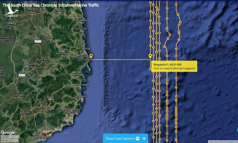 Tàu hải cảnh hung hăng lao về phía giàn khoan Hakuryu-5 của Việt Nam