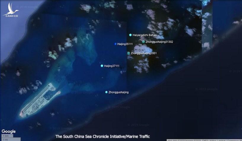 Tàu Khánh Hòa lao tới chặn đầu tàu hải cảnh Trung Quốc ngoài Đá chữ thập