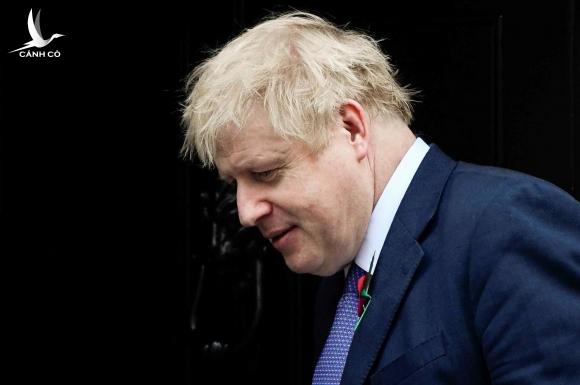 Thủ tướng Boris Johnson ký sổ tang chia buồn vụ 39 thi thể trong xe tải ở Anh