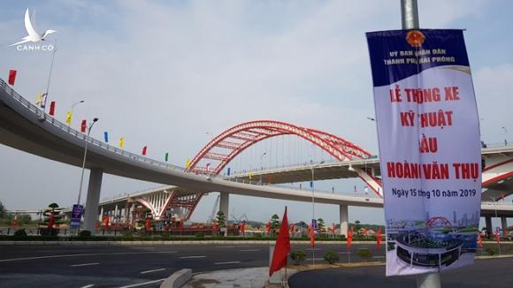 Thủ tướng cắt băng thông xe cây cầu vòm nhịp lớn nhất Việt Nam