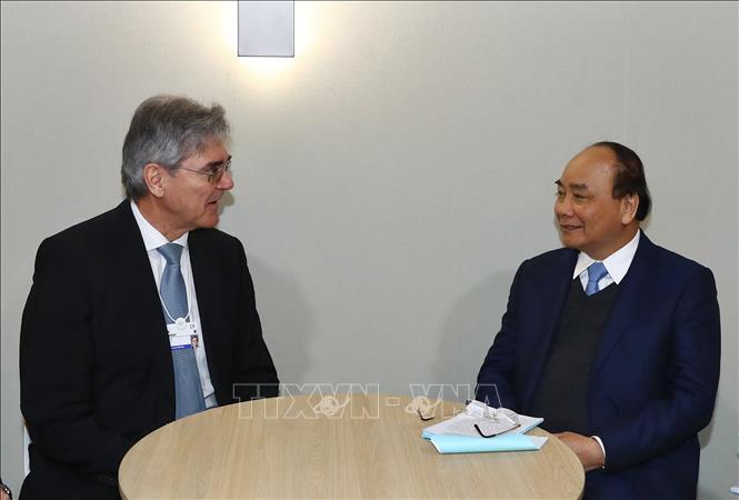 Thủ tướng Nguyễn Xuân Phúc đối thoại với Chủ tịch WEF chủ đề Việt Nam và thế giới