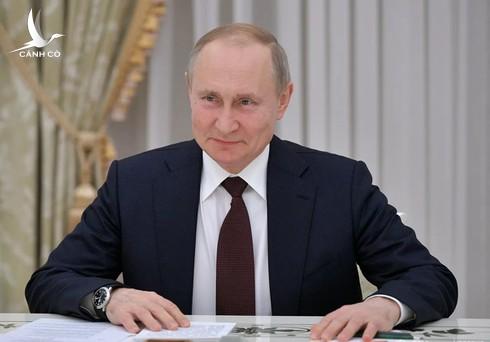 Tổng thống Vladimir Putin ký luật về sửa đổi Hiến pháp, tiếp tục tranh cử vào năm 2024
