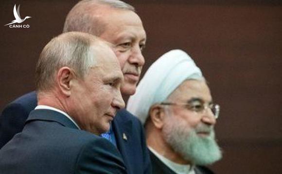 Trao “liều thuốc” đáng giá ở Syria, Nga-Iran “tọa sơn” chờ Thổ Nhĩ Kỳ “tương tàn” với Mỹ?