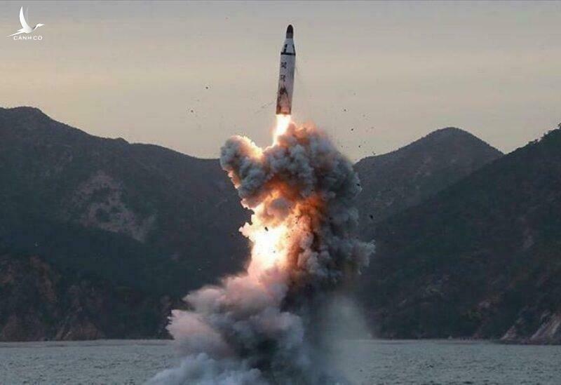 “Hốt hoảng” với màn phóng tên lửa tầm xa chưa từng thấy của Triều Tiên